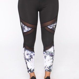 Fashion Nova Active Legging - Black/combo